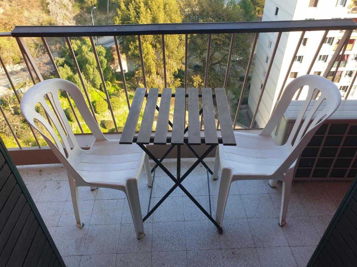 New Cheap Private Room, Kitchen ,tram On Site, 12 Minutes From Train Station With Tram , In 17 Min With Tram , Privée Pas Cher, Cuisine équipée , Tram Sur Place, à 12 Min De La Gare De Avec Le Tram, 17 Min Couette-café *